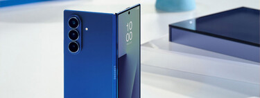 Celular plegable de altísima calidad y compontentes premium. Tiene cámara de 200 megapixeles