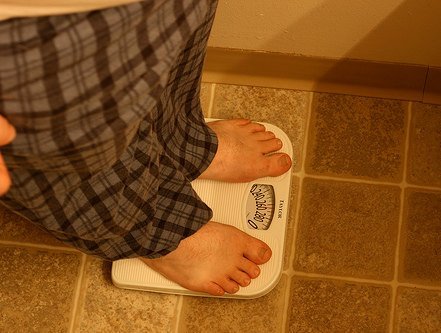 La báscula sólo mide kilos de peso