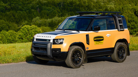 Land Rover Defender Trophy Edition 14