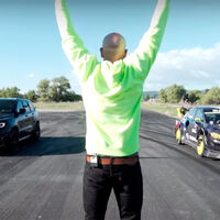 El Subaru WRX STI de Travis Pastrana y sus 874 CV se enfrentan a un Jeep Trackhawk de 1.095 CV en este vídeo