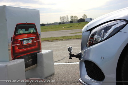 Mercedes-Benz Clase C 2014, sistemas de seguridad