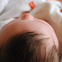 Preocupante aumento de bebés nacidos con la cabeza pequeña por culpa del virus Zika