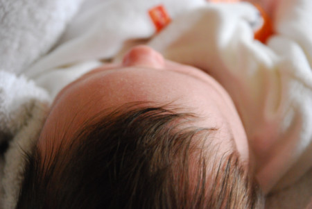 Preocupante aumento de bebés nacidos con la cabeza pequeña por culpa del virus Zika