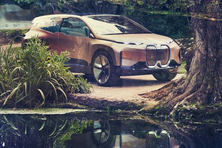 Así es el BMW Vision iNEXT: el SUV prototipo que marcará el futuro de los coches eléctricos de BMW