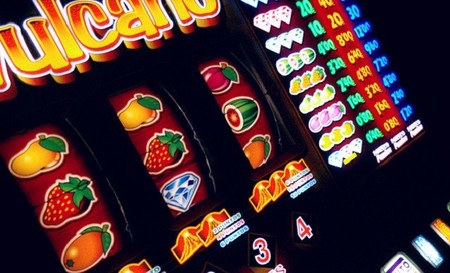 Hacienda busca legalizar las tragaperras online y las apuestas cruzadas en la red
