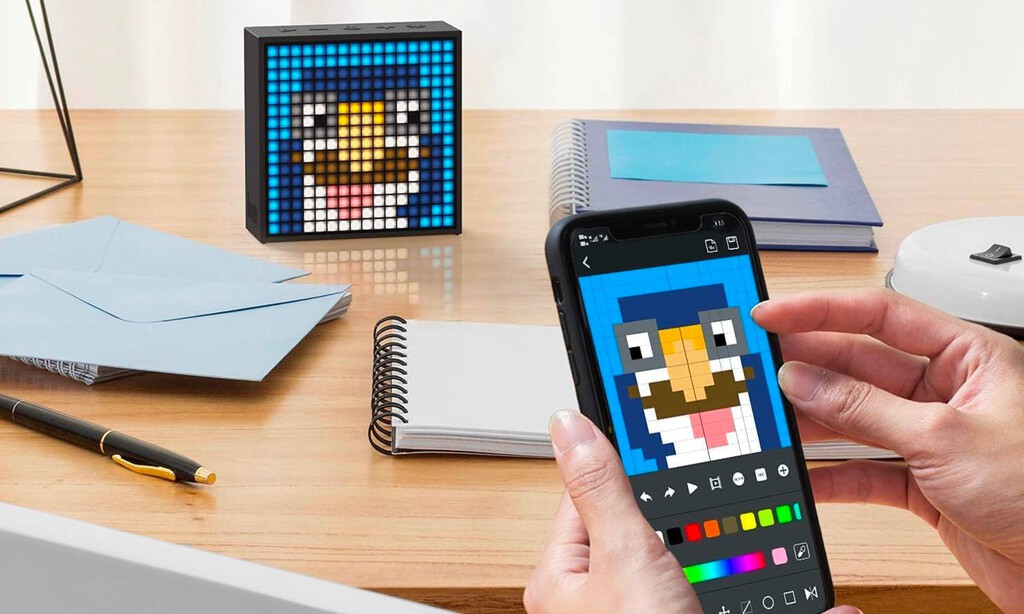 Amazon tiene el altavoz Bluetooth más divertido que encontrarás y que es perfecto como regalo del amigo invisible