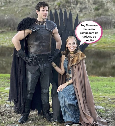 Tamara Falcó e Íñigo Onieva, disfrazados de Jon Nieve y Khaleesi, se hacen con el trono de postu-hierro en esta divertida fiesta temática de 'Juego de Tronos'