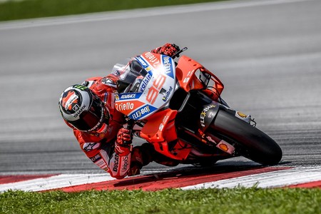 Paolo Ciabatti: "Es difícil que Ducati siga pagando 12 millones al año a Jorge Lorenzo"