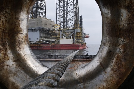 El mercado del petróleo enfrentará en abril "el peor mes de su historia", borrando una década de crecimiento
