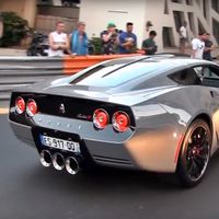 Iba en serio: El primer Equus Throwback ya está rodando por Mónaco, y sus 1.000 CV suenan a gloria