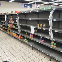 Reino Unido debe saber algo que no sabe el resto de Europa: va a pedir a sus ciudadanos que acumulen comida y agua en casa 