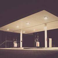 Robaba matrículas de otros coches para llenar el depósito e irse sin pagar en las gasolineras. Ya le han cazado