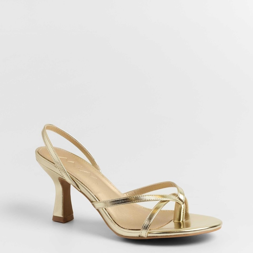 Mim
Sandalias de tacón con punta redonda y tiras finas entrelazadas