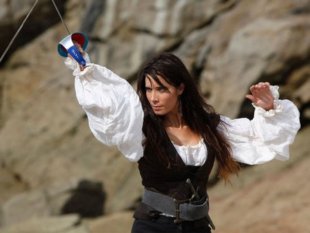 Pilar Rubio vuelve surcando los mares