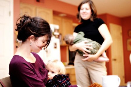 ¿Qué críticas pueden llegar a hacer las enfermeras hacia la lactancia prolongada? (I)
