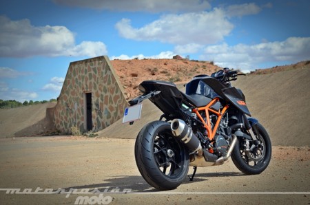 Ktm 1290 Super Duke R002