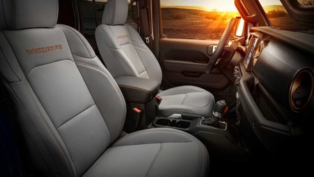 Jeep Gladiator Mojave 2020 1