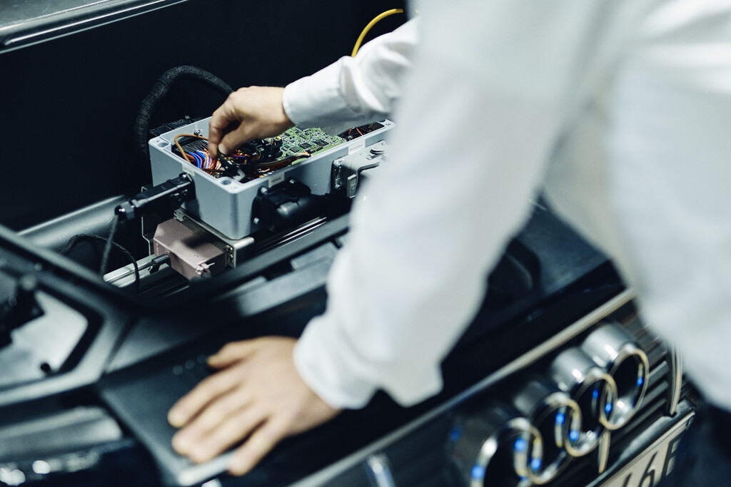 El litio se ha encarecido un 900%. Es una pésima noticia para el presente (y el futuro) del coche eléctrico