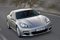 Porsche Panamera Turbo, coche del año 2009 por la revista Playboy