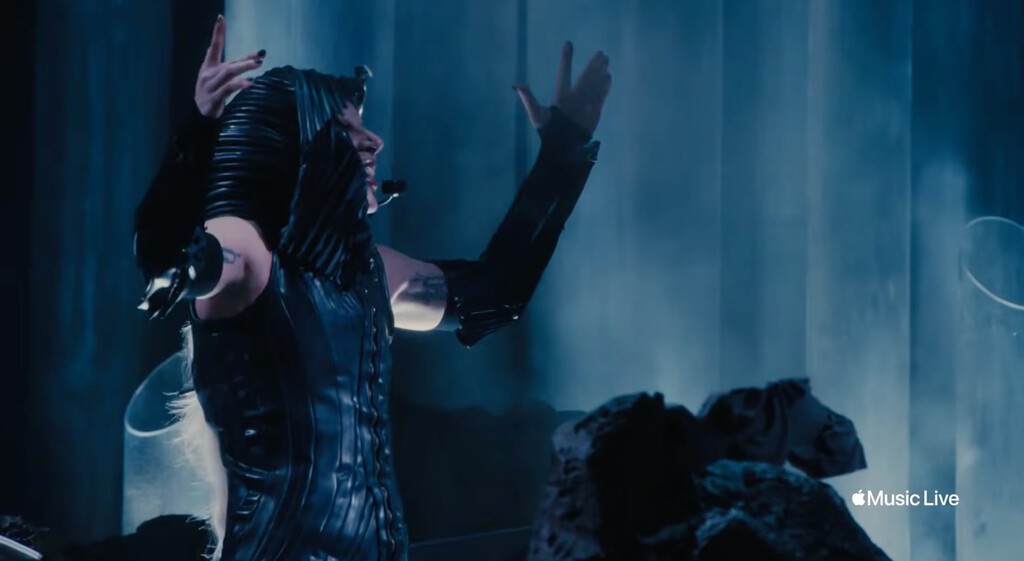 El brutal adiós de Lady Gaga a la era MAYHEM ya está aquí. Apple Music lo estrena en exclusiva con regalos gratis para tu iPhone 