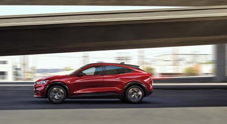 Ford Mustang Mach E 2020 19