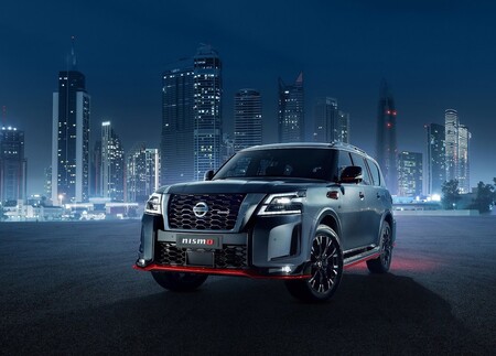 El Nissan Patrol Nismo es un mastodonte V8 de 428 hp y puesta a punto deportiva... dentro de sus capacidades, claro