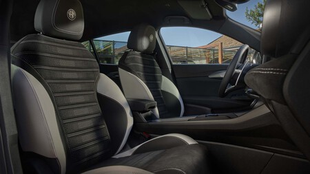 Alfa Romeo Tonale 2026 8