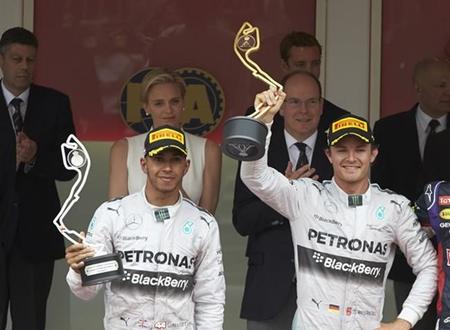 Lewis Hamilton da por zanjados los problemas con Rosberg