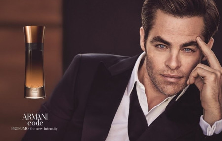 Chris Pine y Armani Parfums continúan con la saga Armani Code con una nueva intensidad