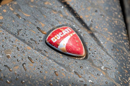 Sin miedo a ensuciarse: la Ducati Multistrasda 1260 Enduro avisa de su llegada antes del Salón de Milán