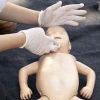 La importancia de saber primeros auxilios: un padre salva la vida de su hijo tras practicarle las maniobras RCP