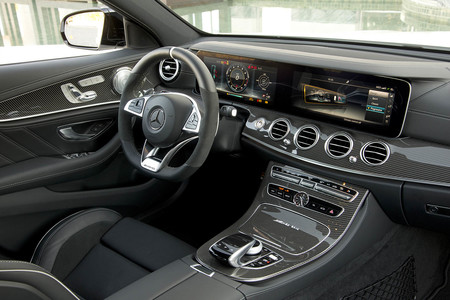 Mercedes-AMG E 63S interior