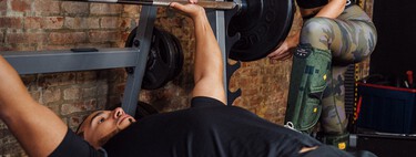 Lo que debes saber sobre la inclinación del banco a la hora de trabajar pectoral y deltoides 