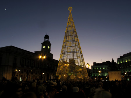 Usamos más datos móviles para felicitar las Fiestas, aunque también llamamos más