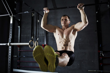 ¿Quieres progresar en tu entrenamiento? Prueba estas intensas variantes de tus ejercicios habituales