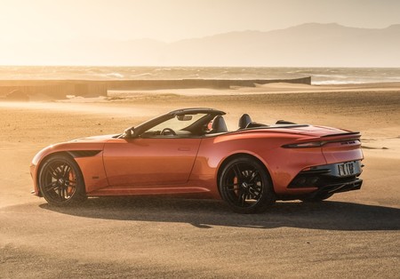 Aston Martin Dbs Superleggera Volante 2020 1280 62