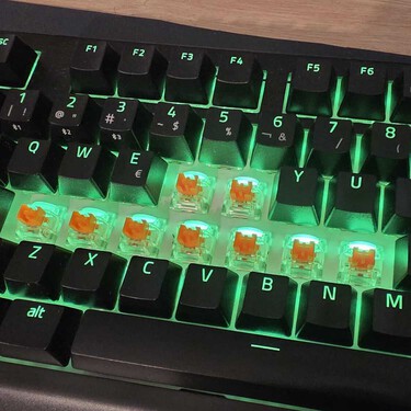 Razer Blackwidow V4 Tenkeyless Hyperspeed 2