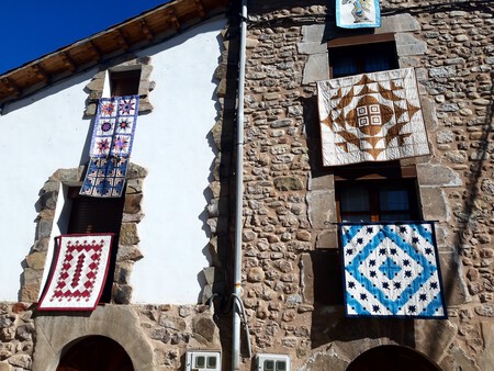 Foto Almazuelas Casas Pradillo 1 Copy Oficina De Turismo De Cameros