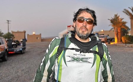Panáfrica 2010: Pau Vidal en medio del desierto.