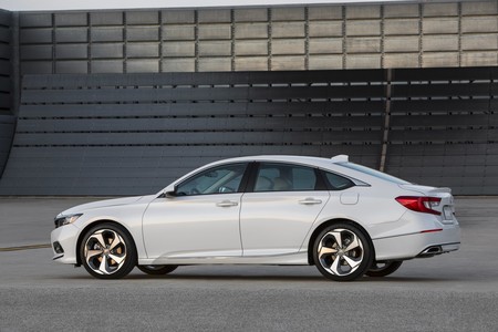Honda Accord 2018 Características Fotos Y Toda La Información Honda Accord 2018 5