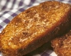 Torrijas con leche y cacao