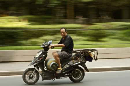 Uber experimenta con un nuevo servicio de motos