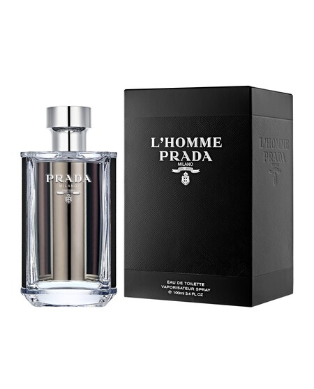 Este Otono Los Hombres Lo Tienen Claro El Iris Es La Nota Que Aporta Un Toque Cremoso Limpio Y Lujoso En Estos Perfumes Para Llevar En Otono