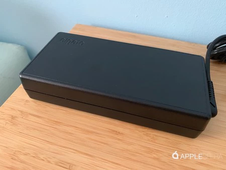 ハブに電力を供給するために必要な電流の「フラスコ」。