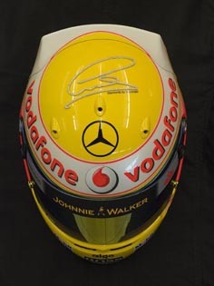 El casco de diamantes de Hamilton para Mónaco
