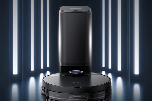 Aspira, friega y vacía su depósito sin ayuda de nadie: el robot Midea que limpia tu casa a precio de chollo en el Día de la Marca de AliExpress