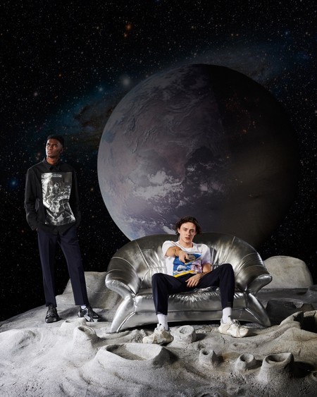 Valentino sale a la conquista del espacio exterior con su colección cápsula Spaceland