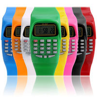 Reloj calculadora infantil, en 7 colores a elegir, por 1,29 euros y envío gratis