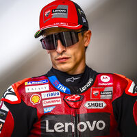 Marc Márquez, 33 años: "En mi tiempo libre jugaba mucho al pádel, pero con la derecha ya no puedo. Intenté aprender con la izquierda, pero es imposible" 