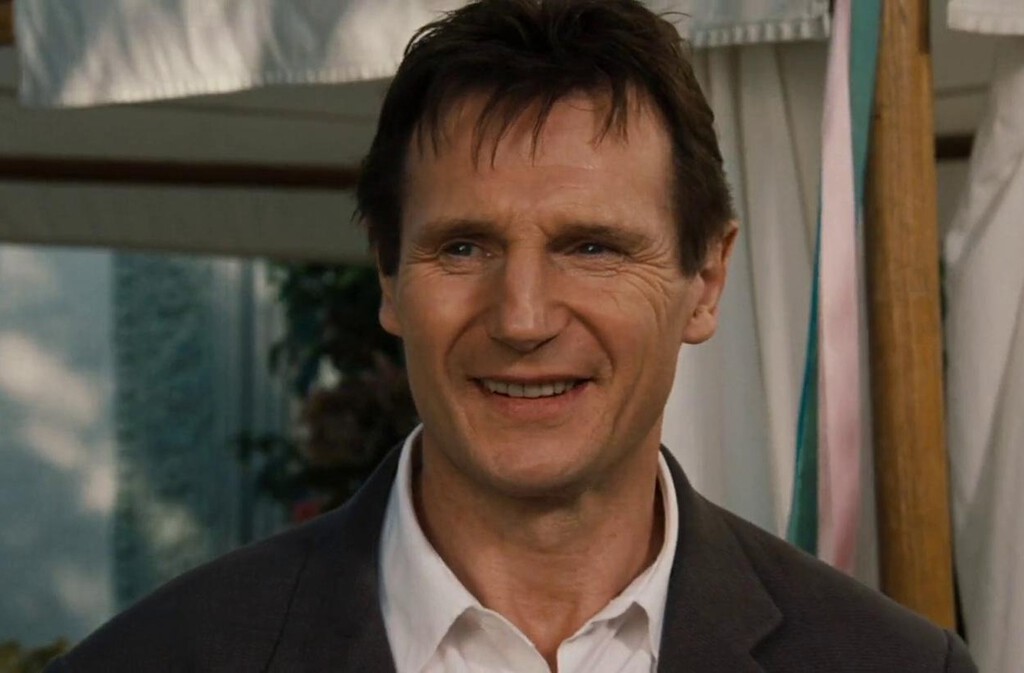 «Le supliqué al director si podía eliminarla». Liam Neeson admite que se avergüenza de una de las mejores escenas de su carrera